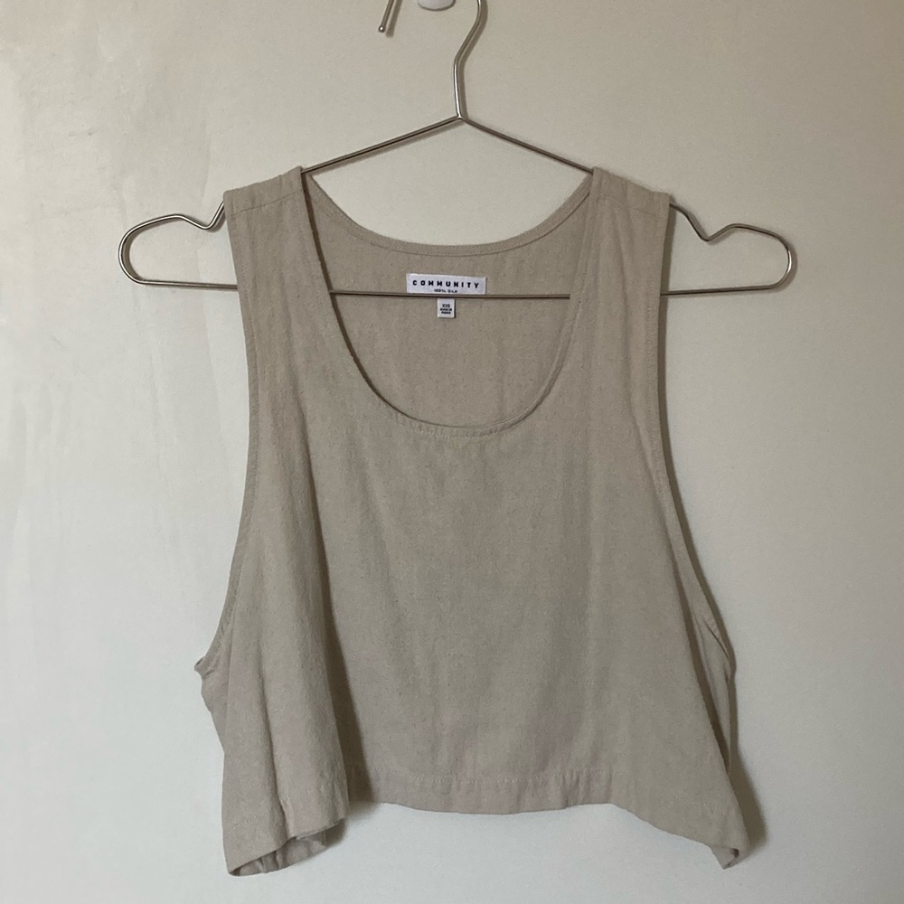 Community by Aritzia raw silk cropped tank